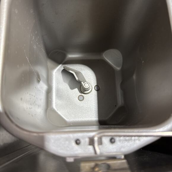 Breadman Ultra Automatic Bread Maker-Model TR-700 Plus - Picture 4 of 9